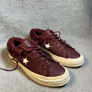 CONVERSE Unisex 1 Star Oxford Leather Fur Lined Sneakers, US W 7.5 M 5.5